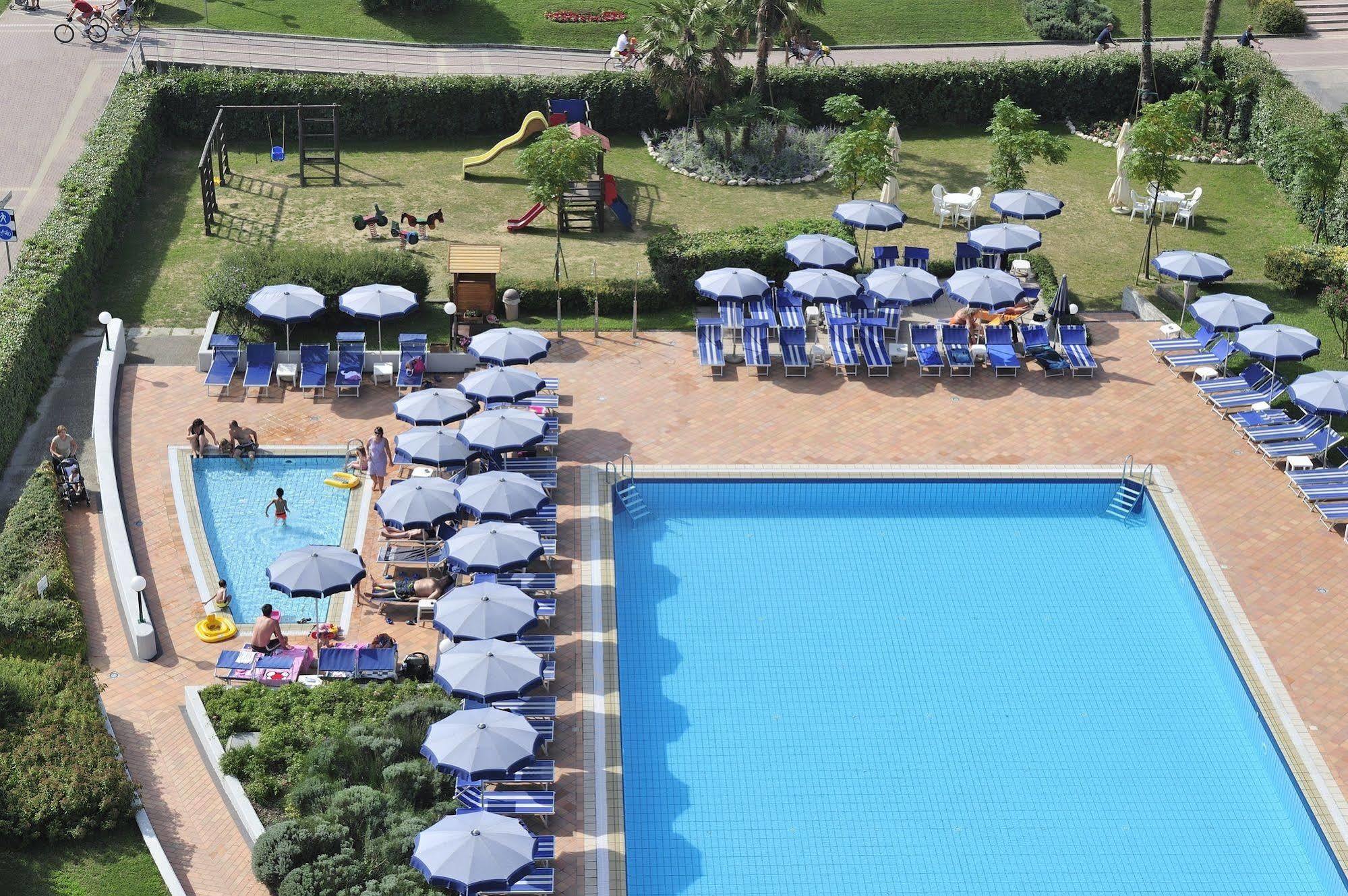 Hotel Royal 4*